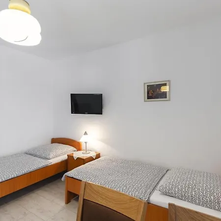 Mediterraneo Mirko Apartment