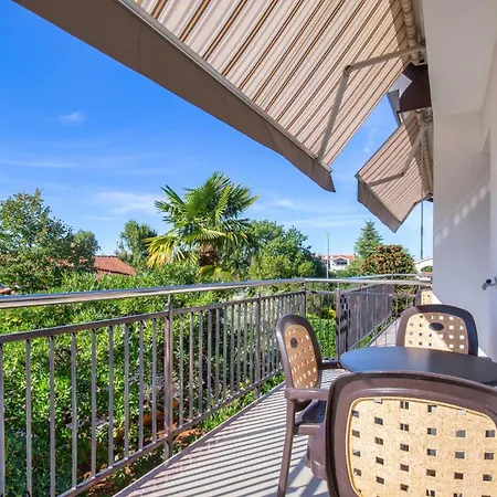 Apartment Mediterraneo Mirko