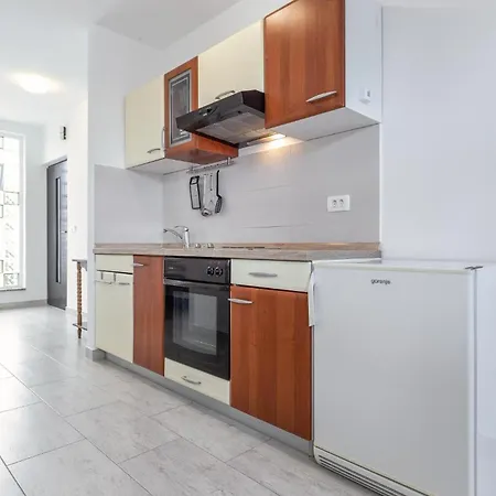 Apartment Mediterraneo Mirko *