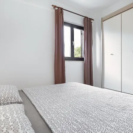 Mediterraneo Mirko Apartment Porec