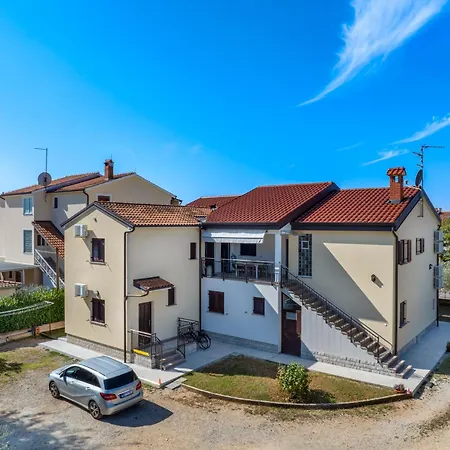 דירה Mirko פורץ