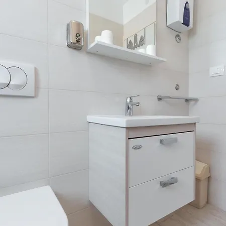 Apartment Mediterraneo Mirko Porec